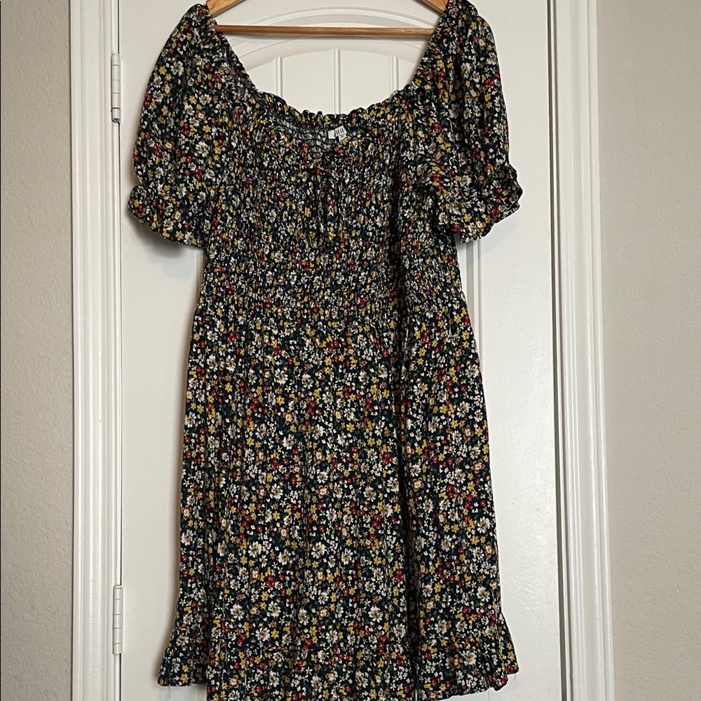 Black Floral Smocked Puff-Sleeve Midi Dress